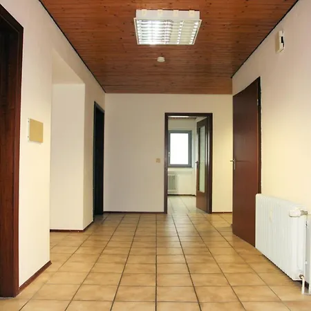 Apartment Tlf *